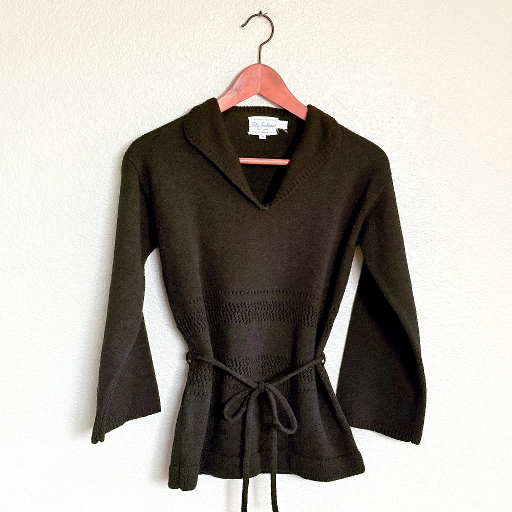 Vintage 60s Belted Black Collared Fully Fashioned Mod Sweater Size M